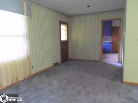 526 3rd St, Glidden, IA 51443 photo 3