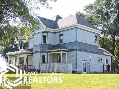 404 3rd St, Manning, IA 51455 photo 1