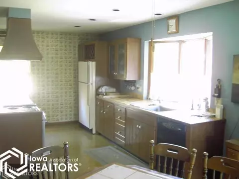 228 E Todd Ter, Carroll, IA 51401 photo 8
