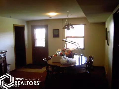 228 E Todd Ter, Carroll, IA 51401 photo 3