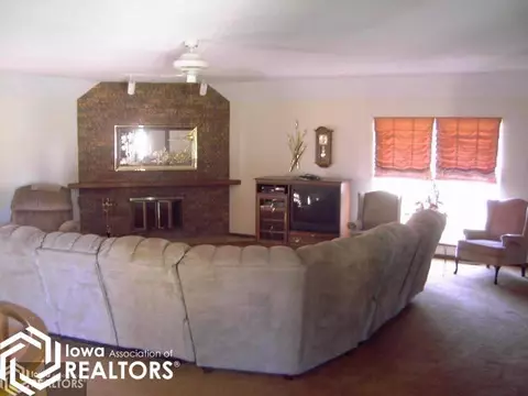 228 E Todd Ter, Carroll, IA 51401 photo 13