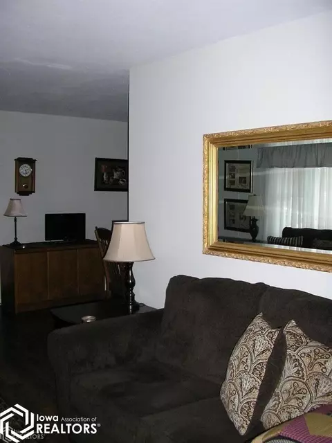 608 E 17th St, Atlantic, IA 50022 photo 6