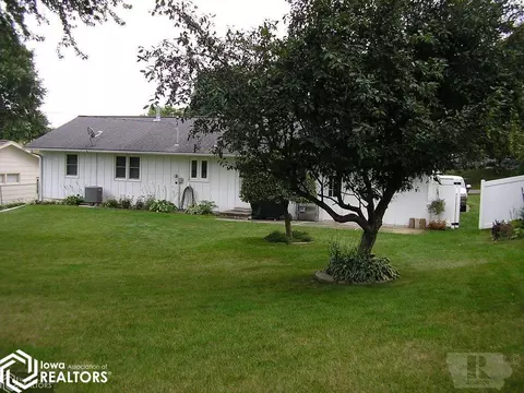 608 E 17th St, Atlantic, IA 50022 photo 4