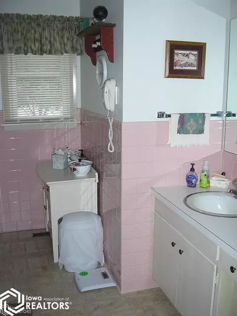 608 E 17th St, Atlantic, IA 50022 photo 11