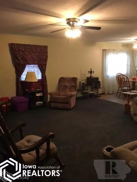 708 Walnut St, Walnut, IA 51577 photo 7