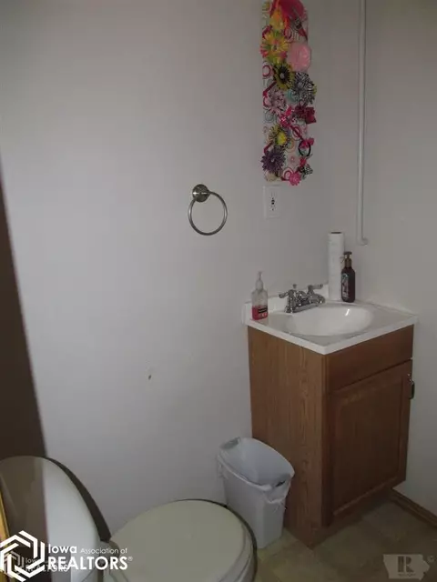 305 E 4th St, Atlantic, IA 50022 photo 21