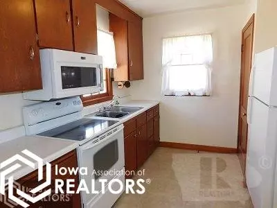 114 S 12th St, Denison, IA 51442 photo 4