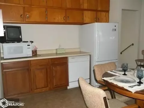 205 E Summit St, Creston, IA 50801 photo 12