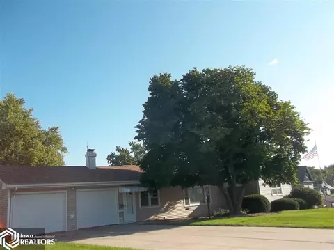 205 E Summit St, Creston, IA 50801 photo 1