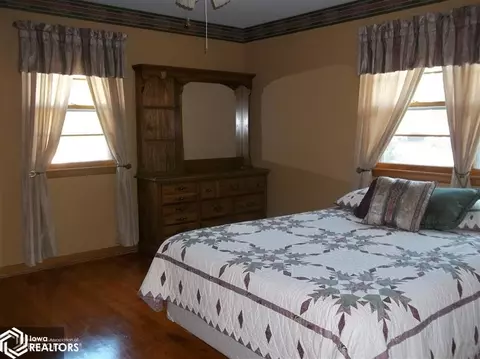 205 E Summit St, Creston, IA 50801 photo 16