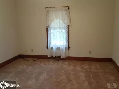 501 Park Ave, Odebolt, IA 51458 photo 5