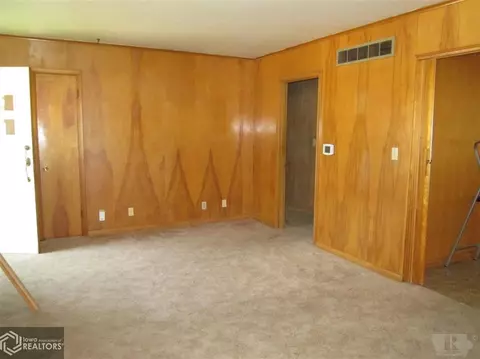 205 E 11 St, Atlantic, IA 50022 photo 3