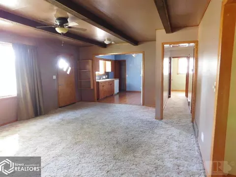 506 E 9th St, Atlantic, IA 50022 photo 4