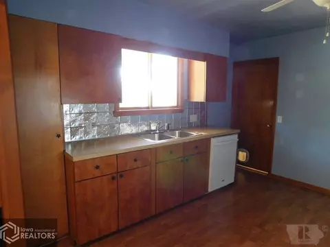 506 E 9th St, Atlantic, IA 50022 photo 10