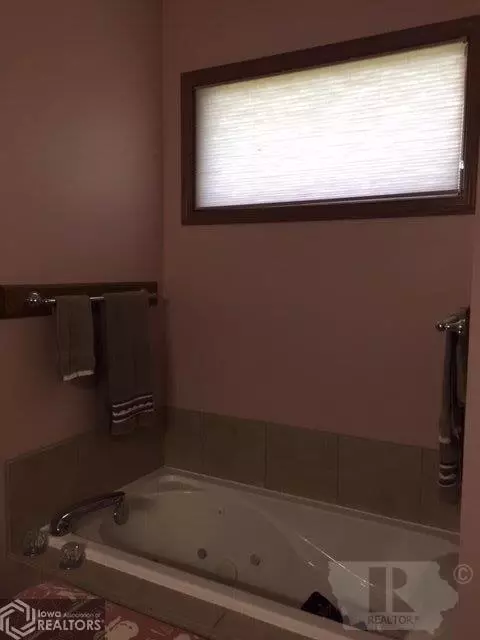 809 E 3rd St, Lamoni, IA 50140 photo 20