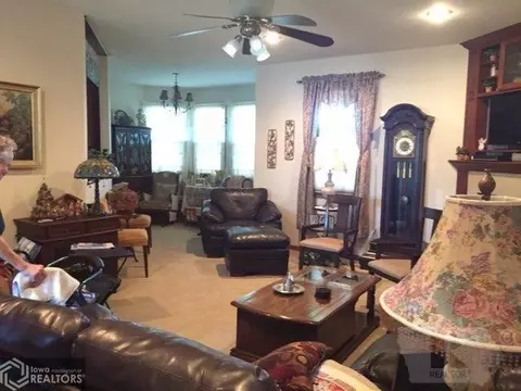 809 E 3rd St, Lamoni, IA 50140 photo 6