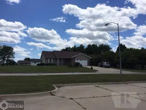 809 E 3rd St, Lamoni, IA 50140 photo 2