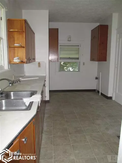313 N Main St, Denison, IA 51442 photo 25