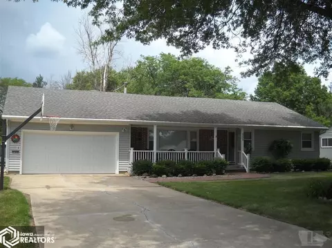 905 E Irving St, Creston, IA 50801 photo 1