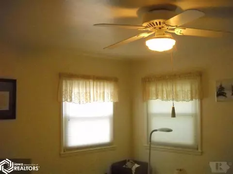 905 E Irving St, Creston, IA 50801 photo 19