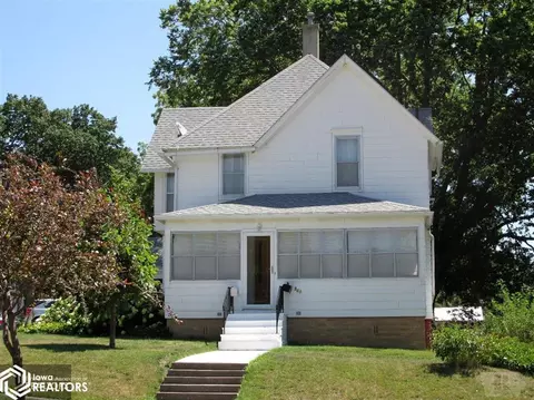 304 S Main St, Denison, IA 51442 photo 2