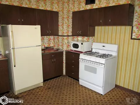 304 S Main St, Denison, IA 51442 photo 10