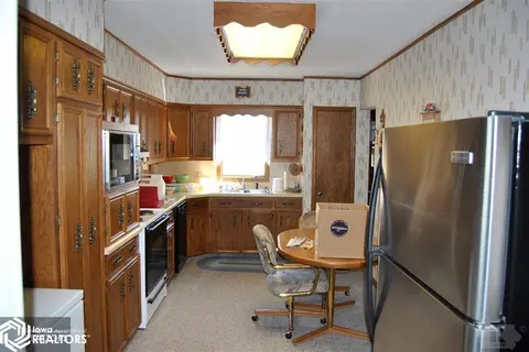 1035 130th St, Creston, IA 50801 photo 6