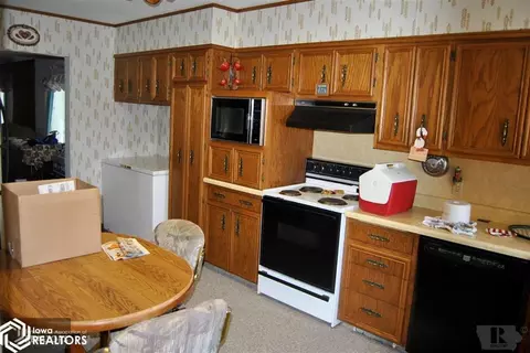 1035 130th St, Creston, IA 50801 photo 5