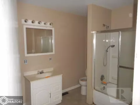 403 Walnut, Walnut, IA 51577 photo 7
