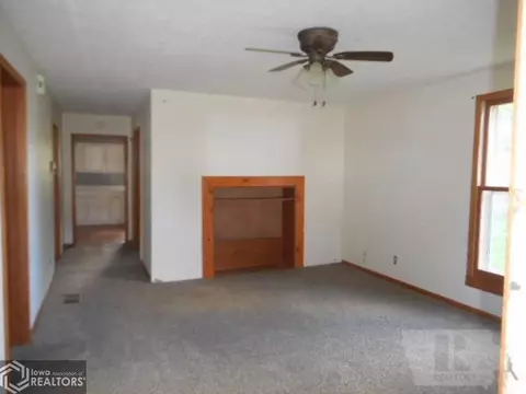 403 Walnut, Walnut, IA 51577 photo 10