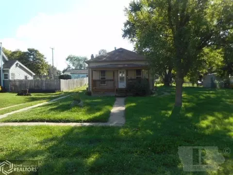 403 Walnut, Walnut, IA 51577 photo 1