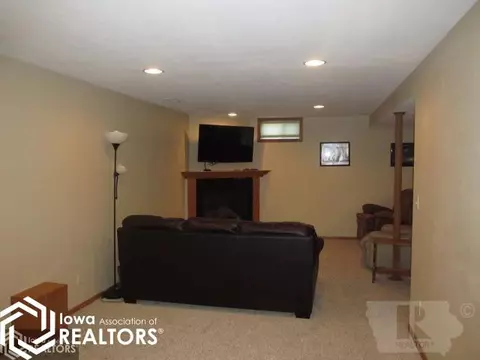 607 E 12th St, Carroll, IA 51401 photo 10