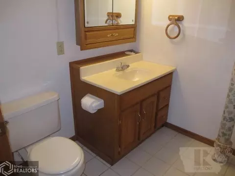 319 E 7th St, Carroll, IA 51401 photo 11