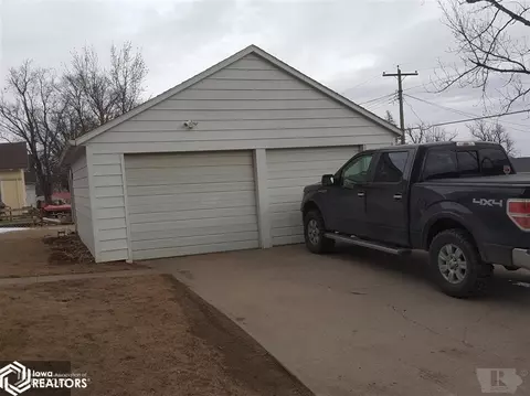 417 Park Ave, Odebolt, IA 51458 photo 4