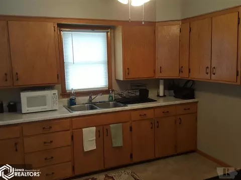 417 Park Ave, Odebolt, IA 51458 photo 8