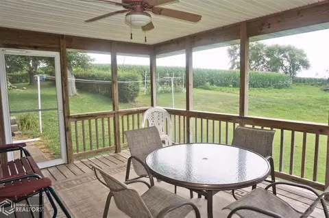 209 Carter St, Irwin, IA 51446 photo 2