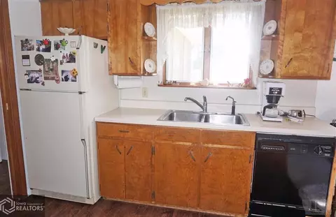 209 Carter St, Irwin, IA 51446 photo 9