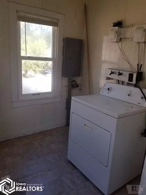 219 Maple St, Murray, IA 50174 photo 3