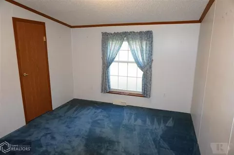 227 E 5th Ave, Dedham, IA 51440 photo 14