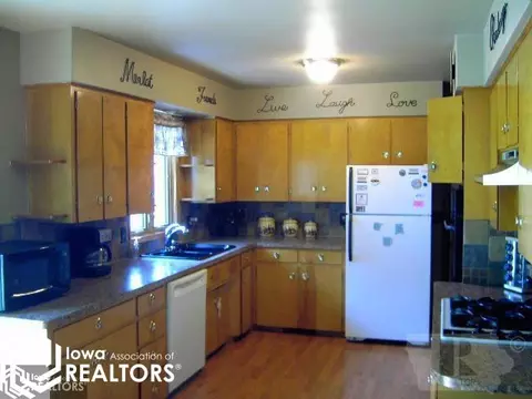 618 E 3rd St, Carroll, IA 51401 photo 10