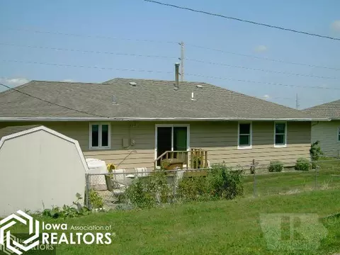 618 E 3rd St, Carroll, IA 51401 photo 3