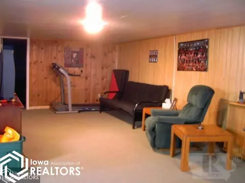 618 E 3rd St, Carroll, IA 51401 photo 21
