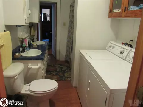 106 N Eugene St, Orient, IA 50858 photo 12