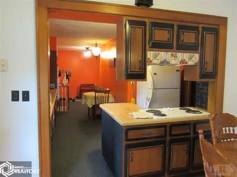 106 N Eugene St, Orient, IA 50858 photo 9