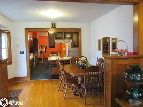 106 N Eugene St, Orient, IA 50858 photo 8