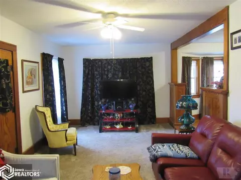 106 N Eugene St, Orient, IA 50858 photo 5