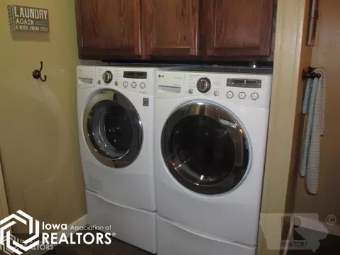 105 E 13th St, Carroll, IA 51401 photo 15