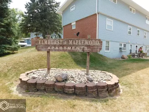 1209 Maple St, Atlantic, IA 50022 photo 2
