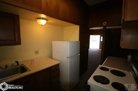 200 S Main, Centerville, IA 52544 photo 5