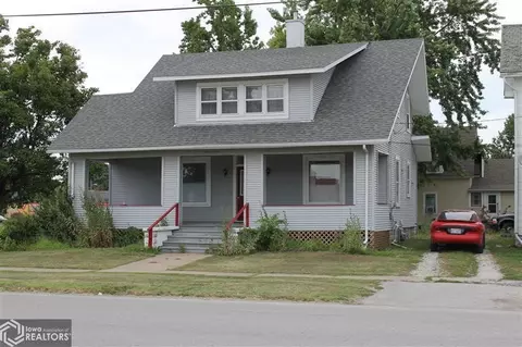 501 Walnut St, Carthage, IL 62321 photo 1